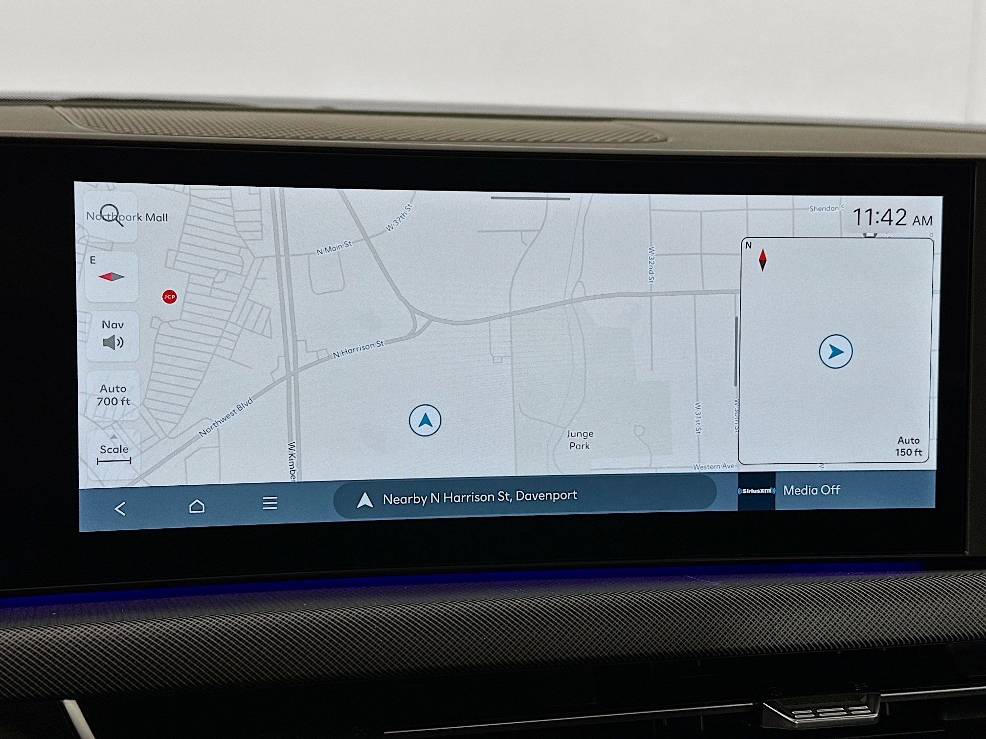 New 2025 Hyundai Sonata Limited image 13