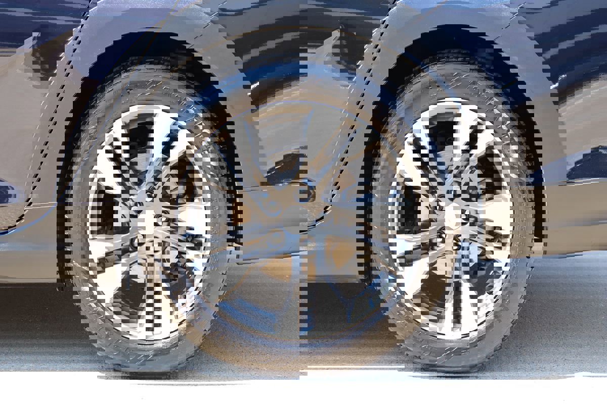 Used 2018 Buick Regal Essence w/ Driver Confidence Package #1 image 52