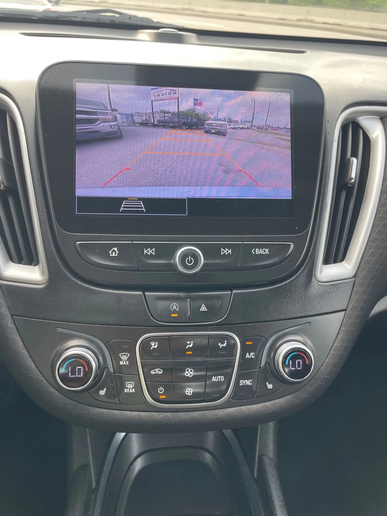 Used 2023 Chevrolet Malibu LT image 21