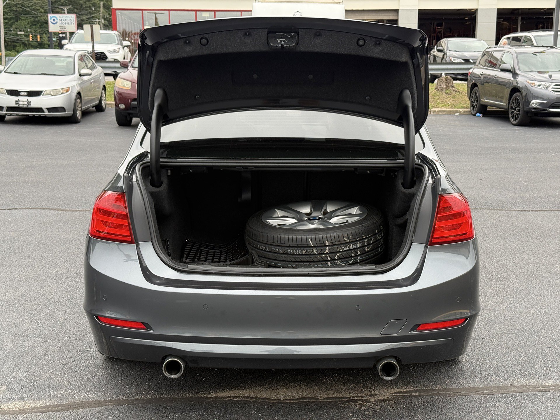 Used 2015 BMW 335i xDrive Sedan AWD/4WD image 39