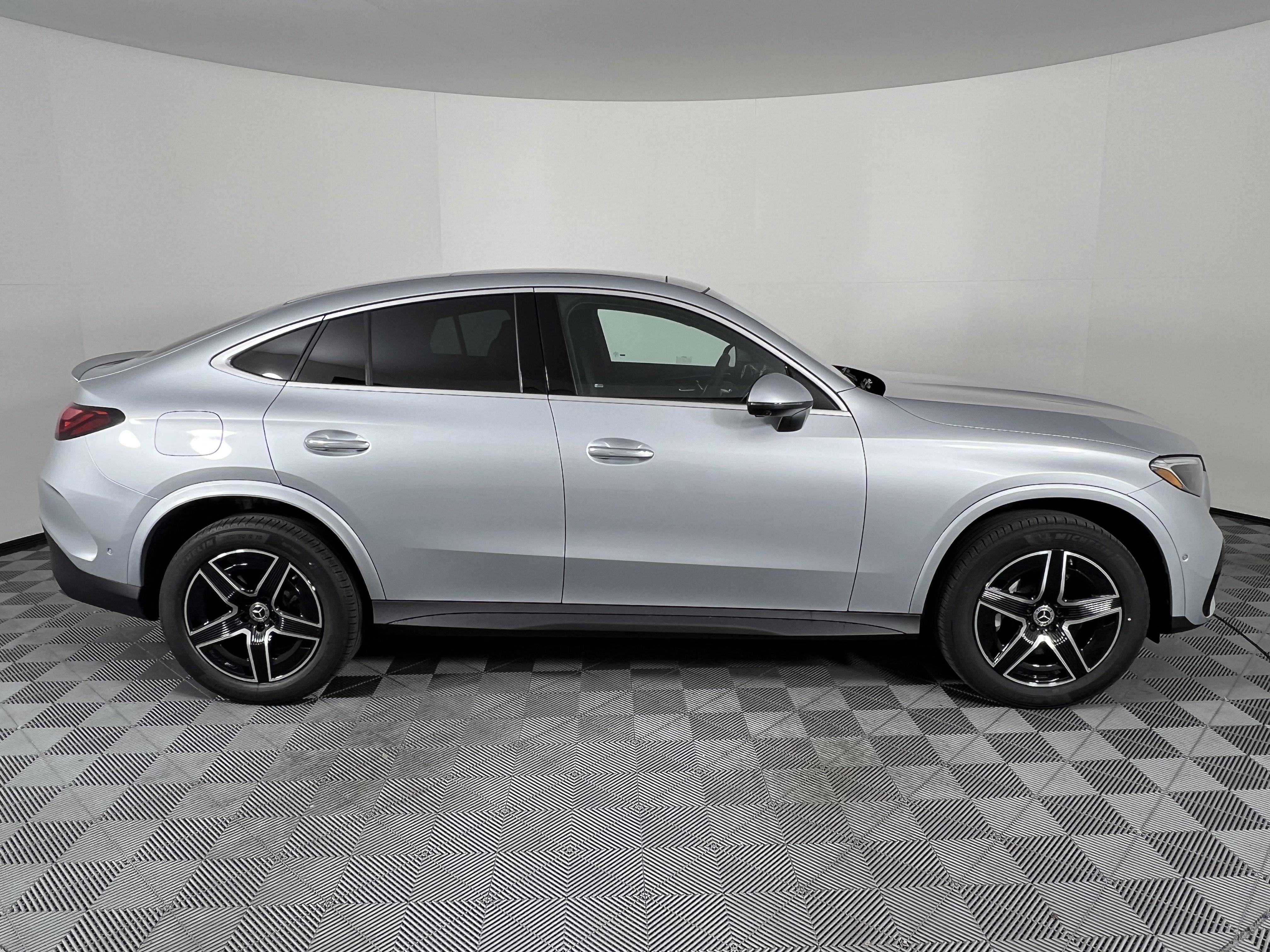 New 2026 Mercedes-Benz GLC 300 4MATIC image 14