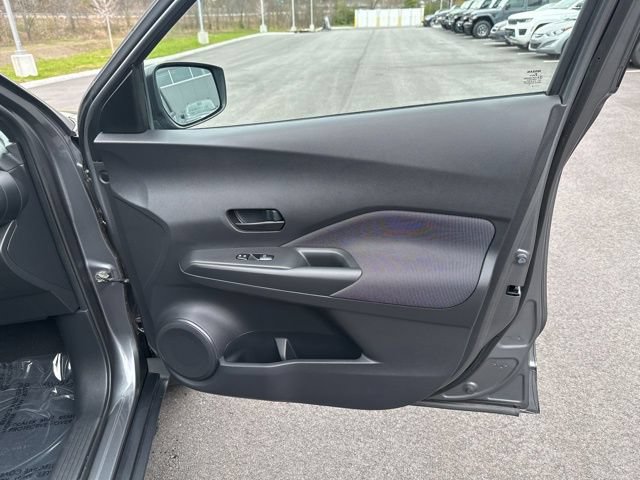 Used 2019 Nissan Kicks S FWD image 12