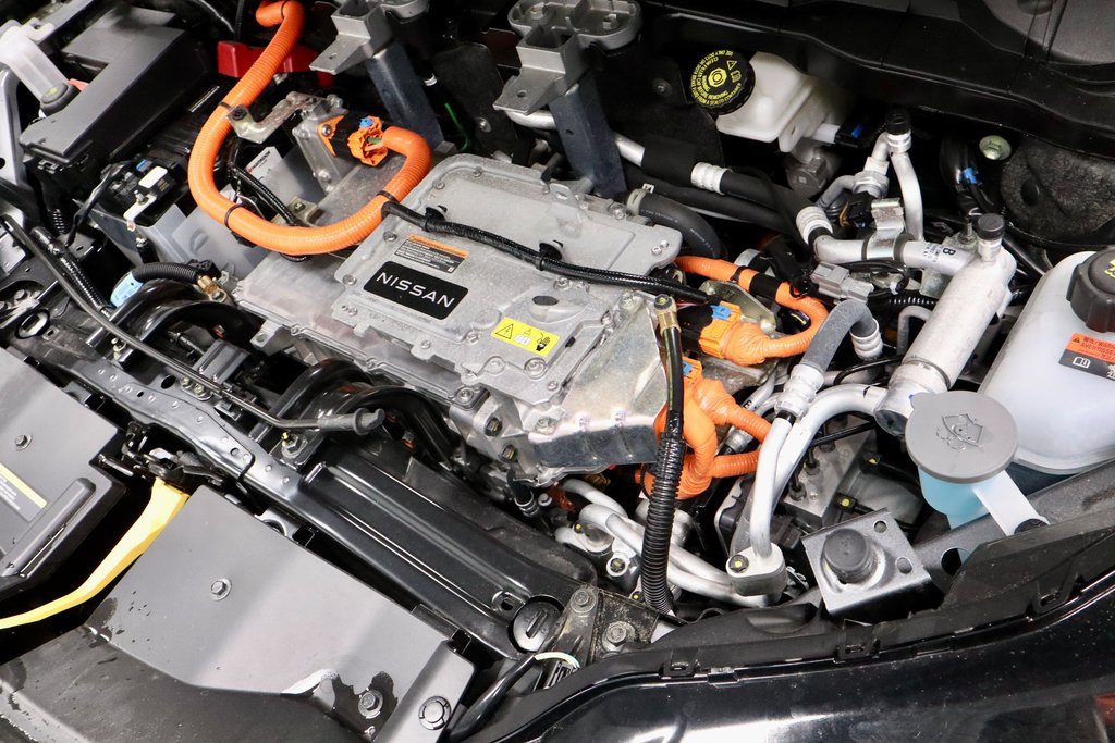 Certified 2023 Nissan Ariya AWD image 19