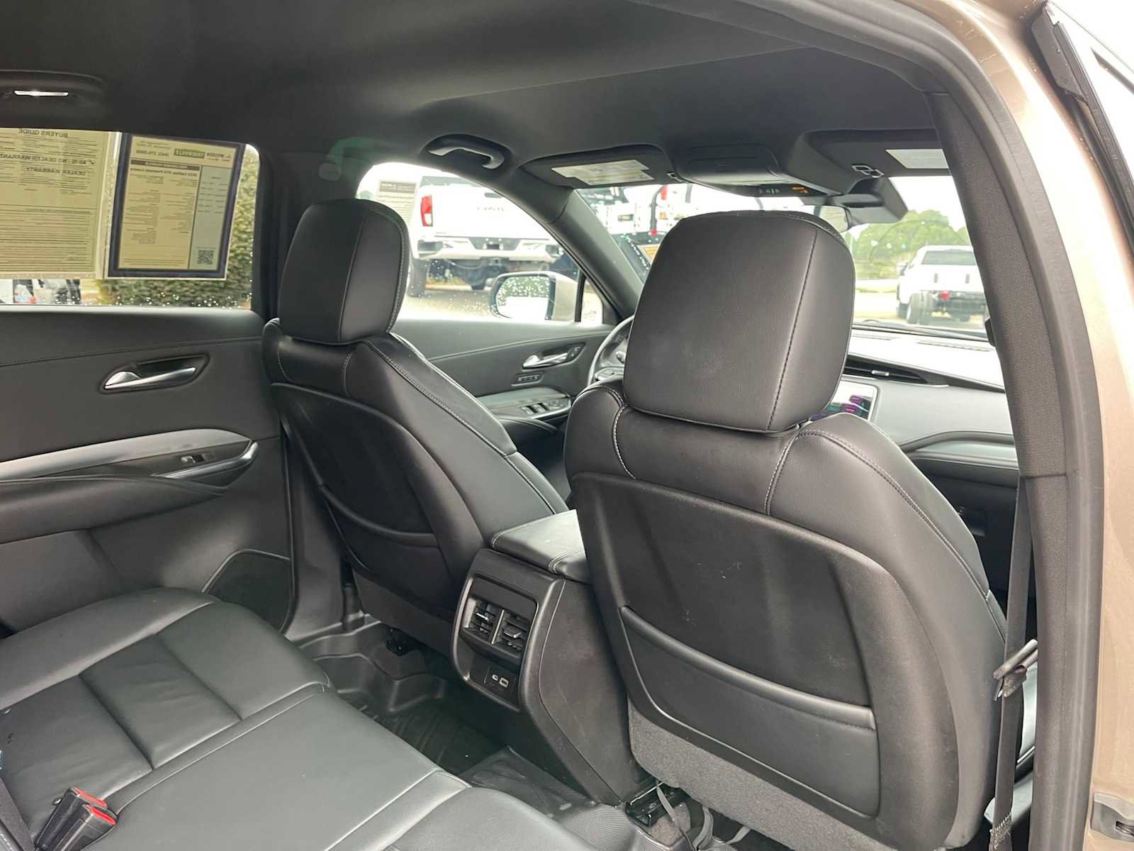 Used 2023 Cadillac XT4 Premium Luxury AWD/4WD image 26