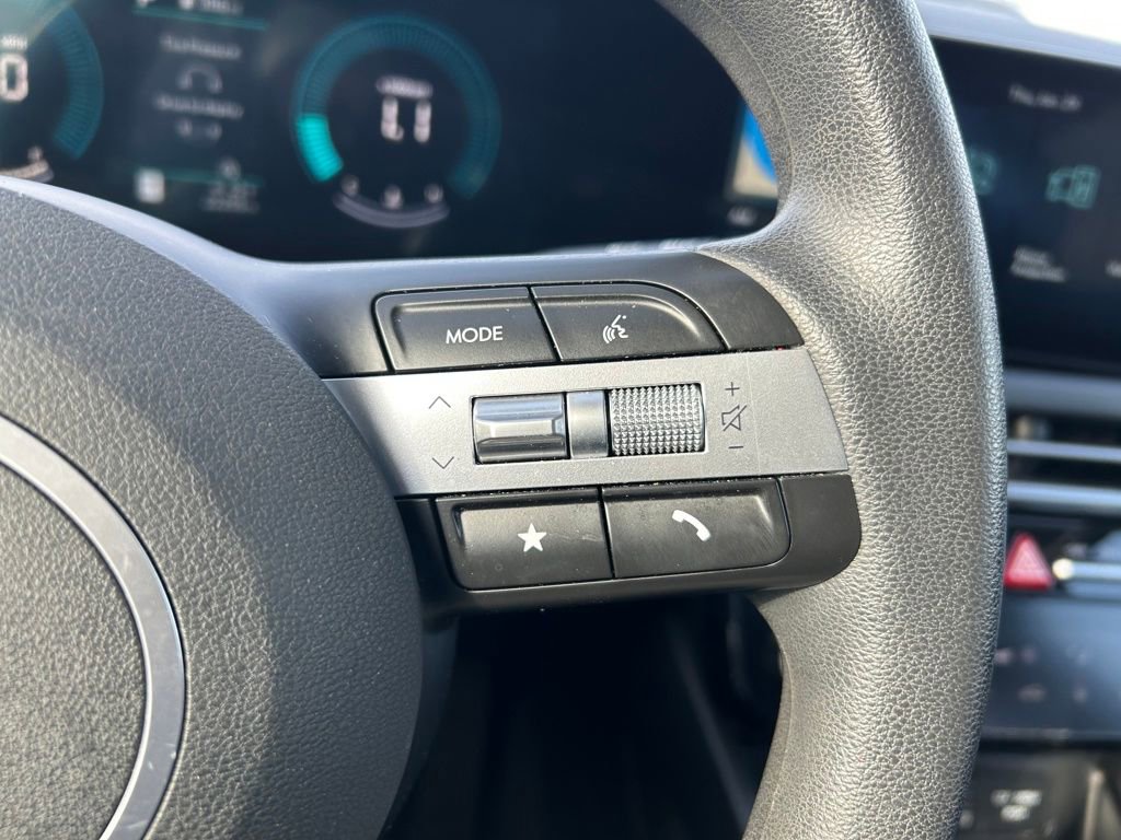 Used 2025 Hyundai Tucson SEL image 17