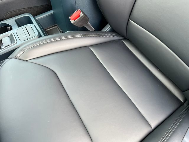 New 2026 Ford Maverick Lariat w/ Black Appearance Package image 14