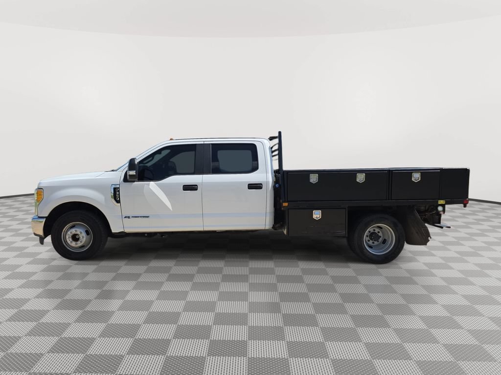 Used 2017 Ford F350 XL w/ Power Equipment Group RWD image 4