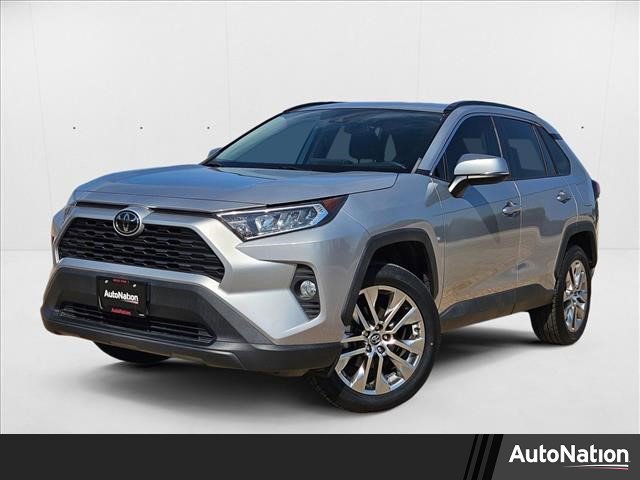 Used 2020 Toyota RAV4 XLE Premium image 1