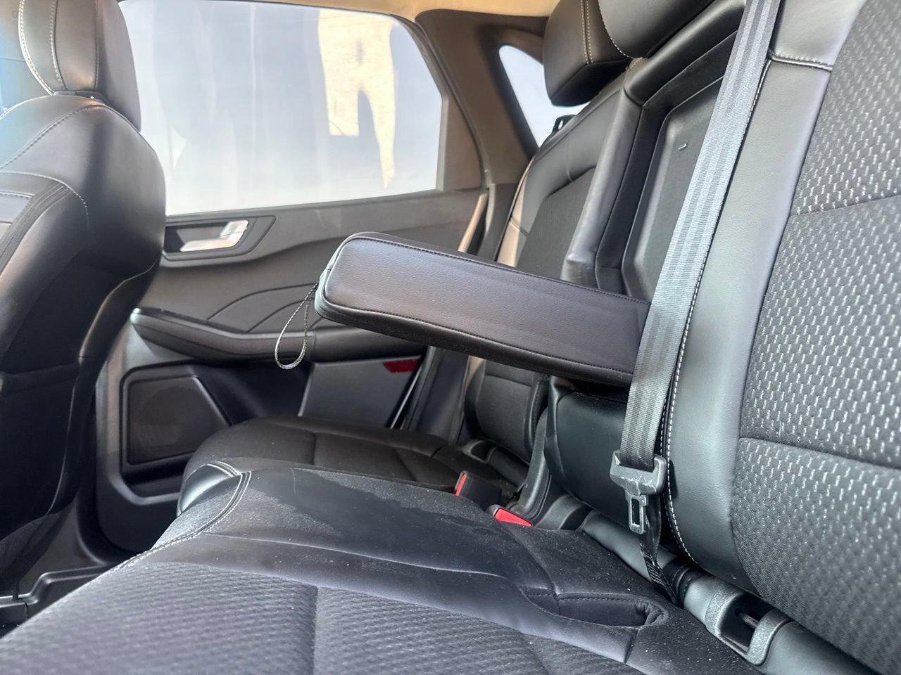 Used 2023 Ford Escape SE FWD image 35