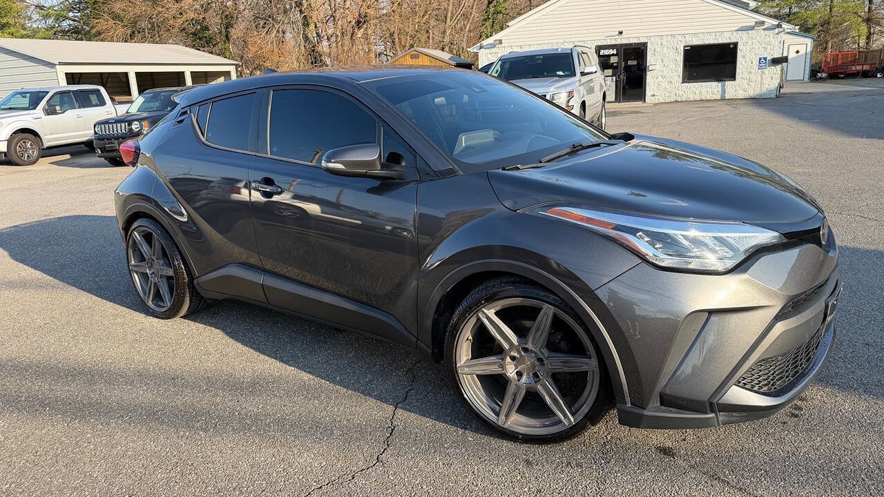 Used 2020 Toyota C-HR XLE image 5