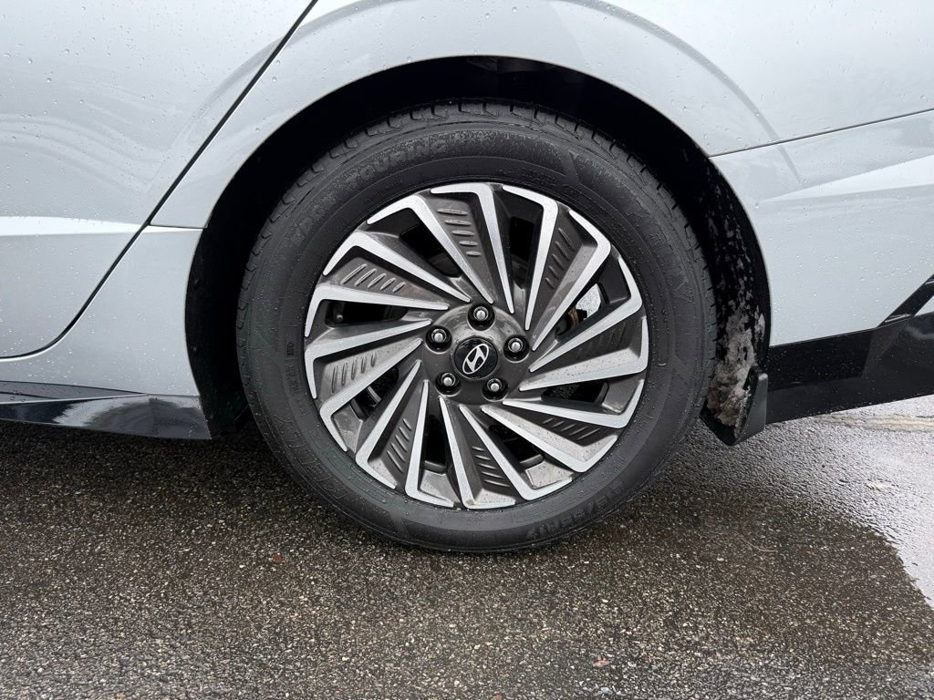 Used 2024 Hyundai Sonata Limited image 28