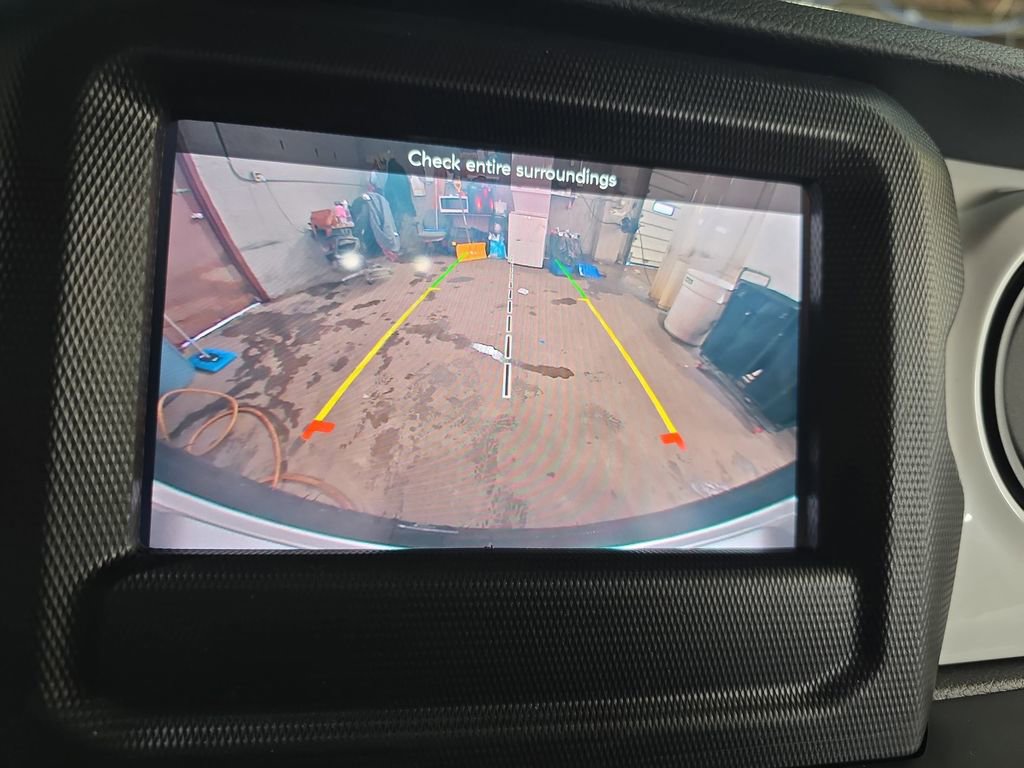 Used 2021 Jeep Wrangler Sport image 21