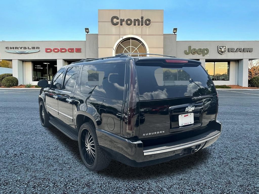 Used 2009 Chevrolet Suburban LTZ AWD/4WD image 5