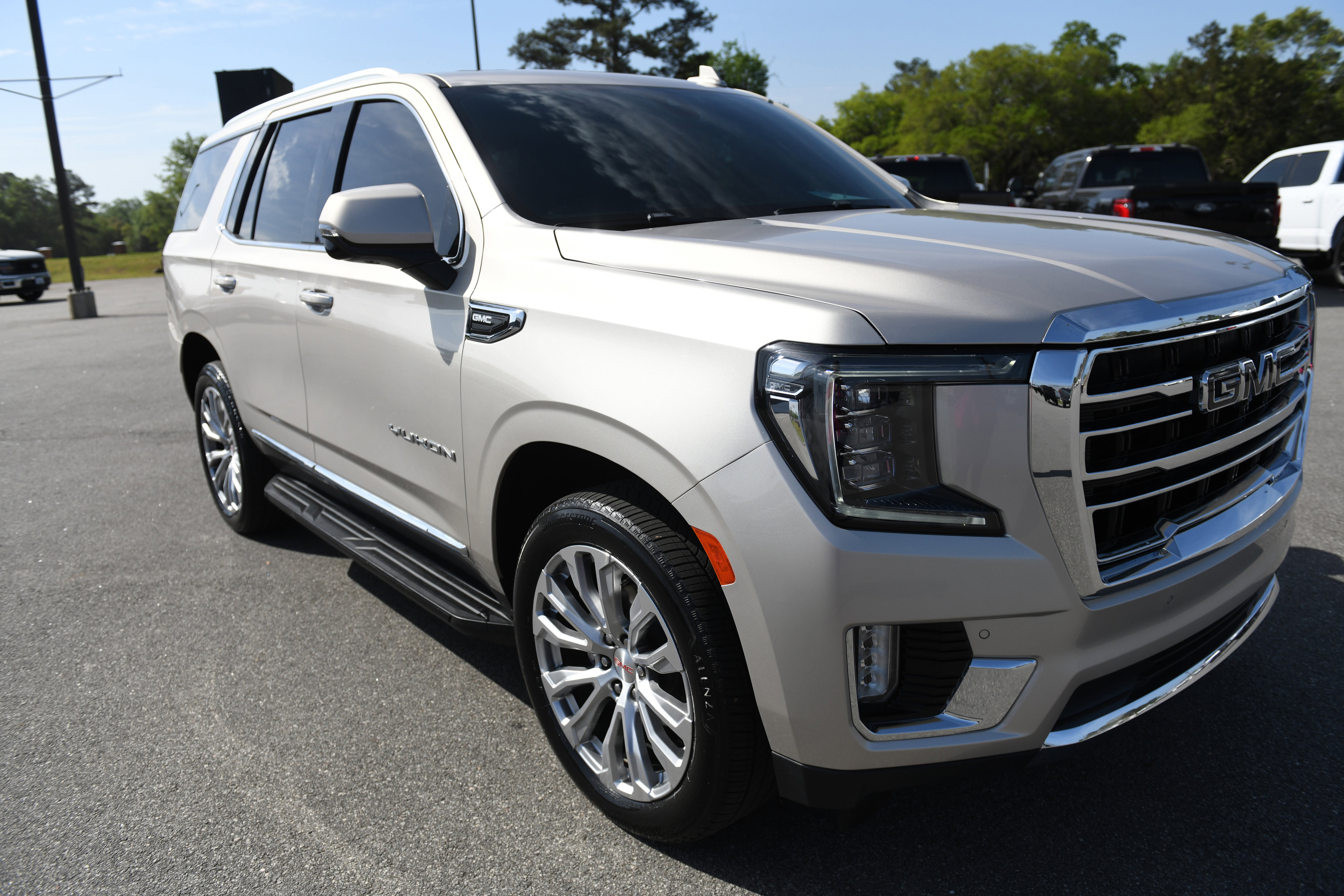 Used 2021 GMC Yukon SLT w/ SLT Luxury Plus Package image 7
