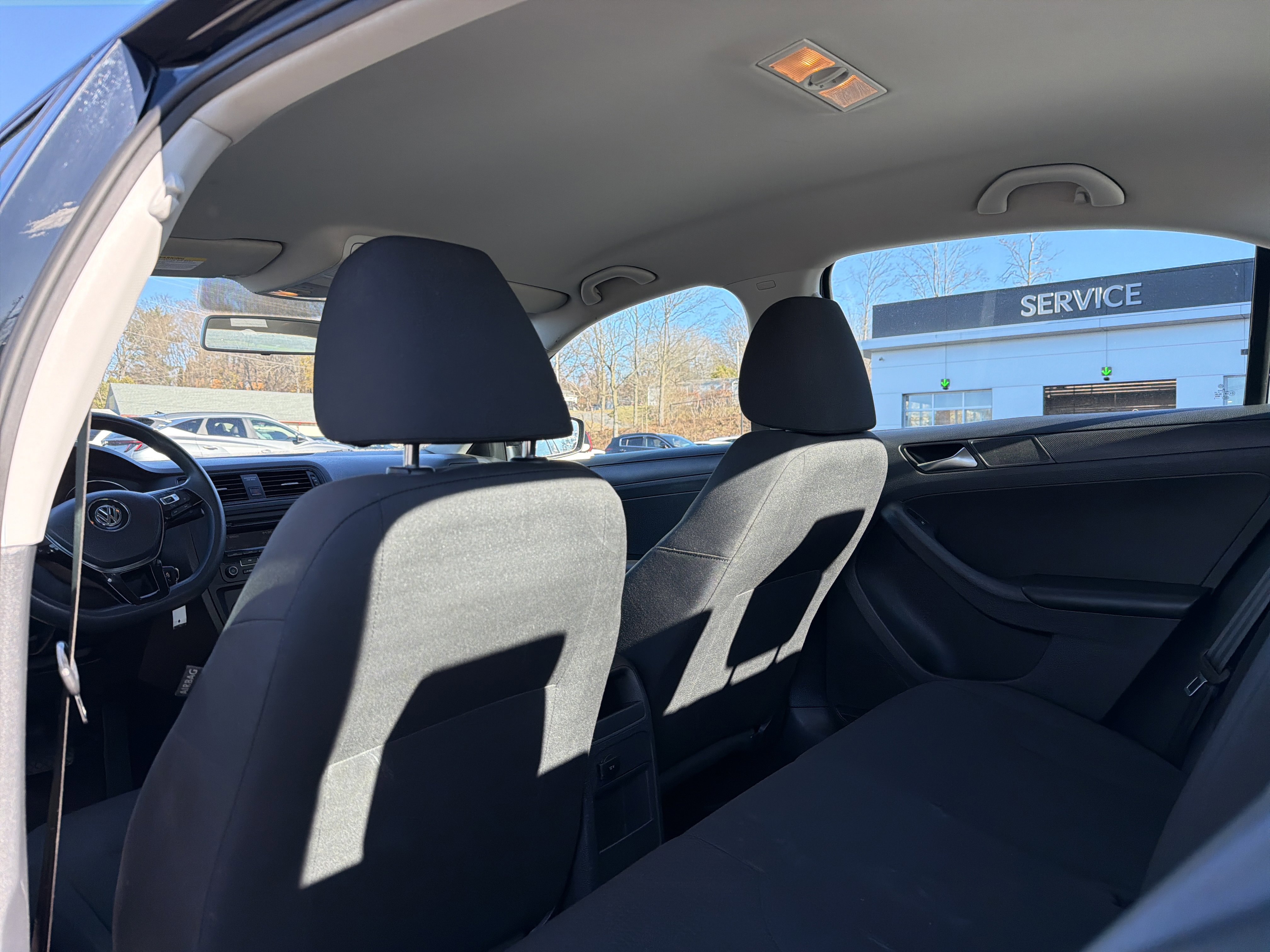 Used 2015 Volkswagen Jetta S image 26