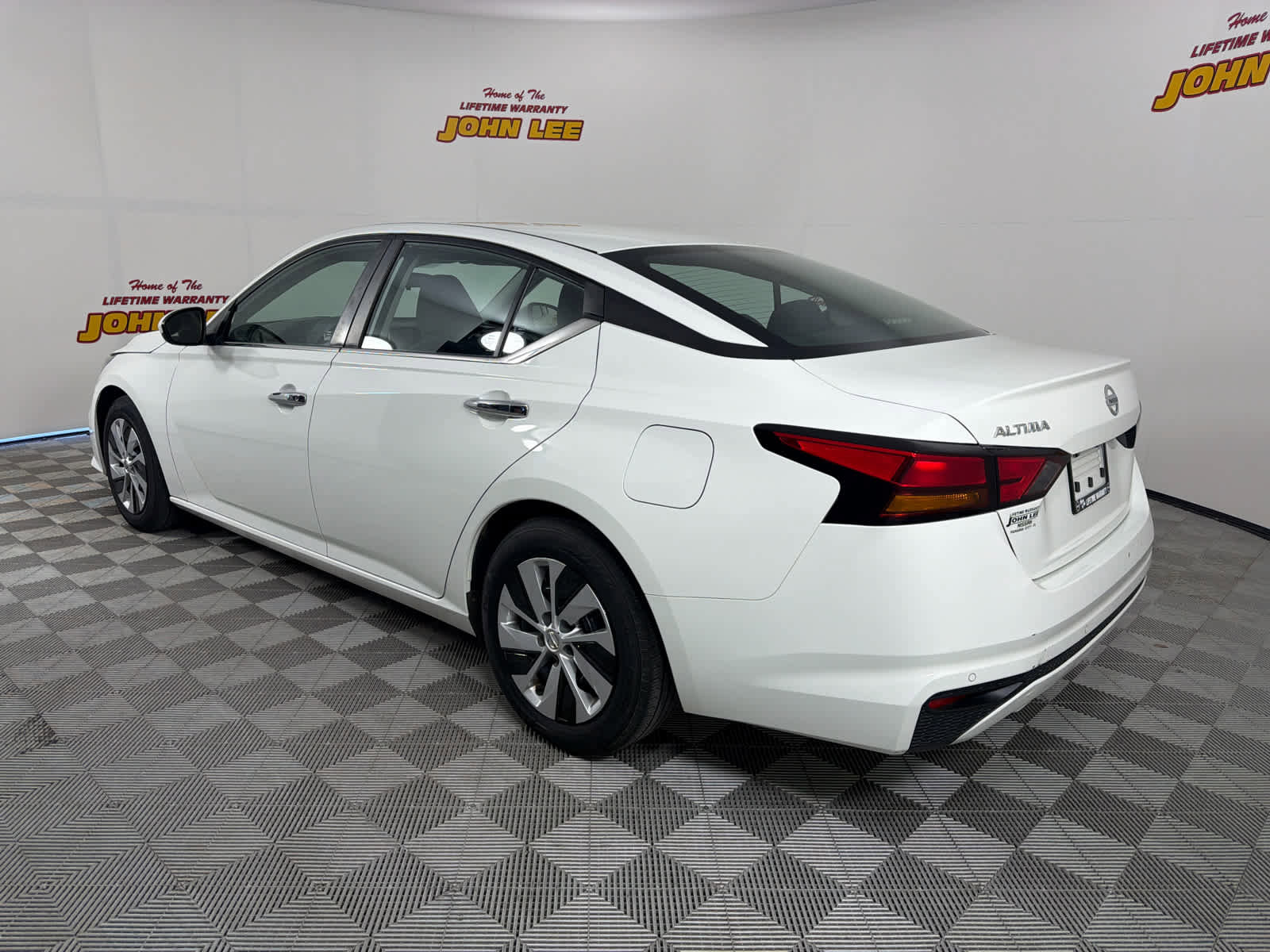 Used 2022 Nissan Altima 2.5 S w/ Driver Assist Package image 3