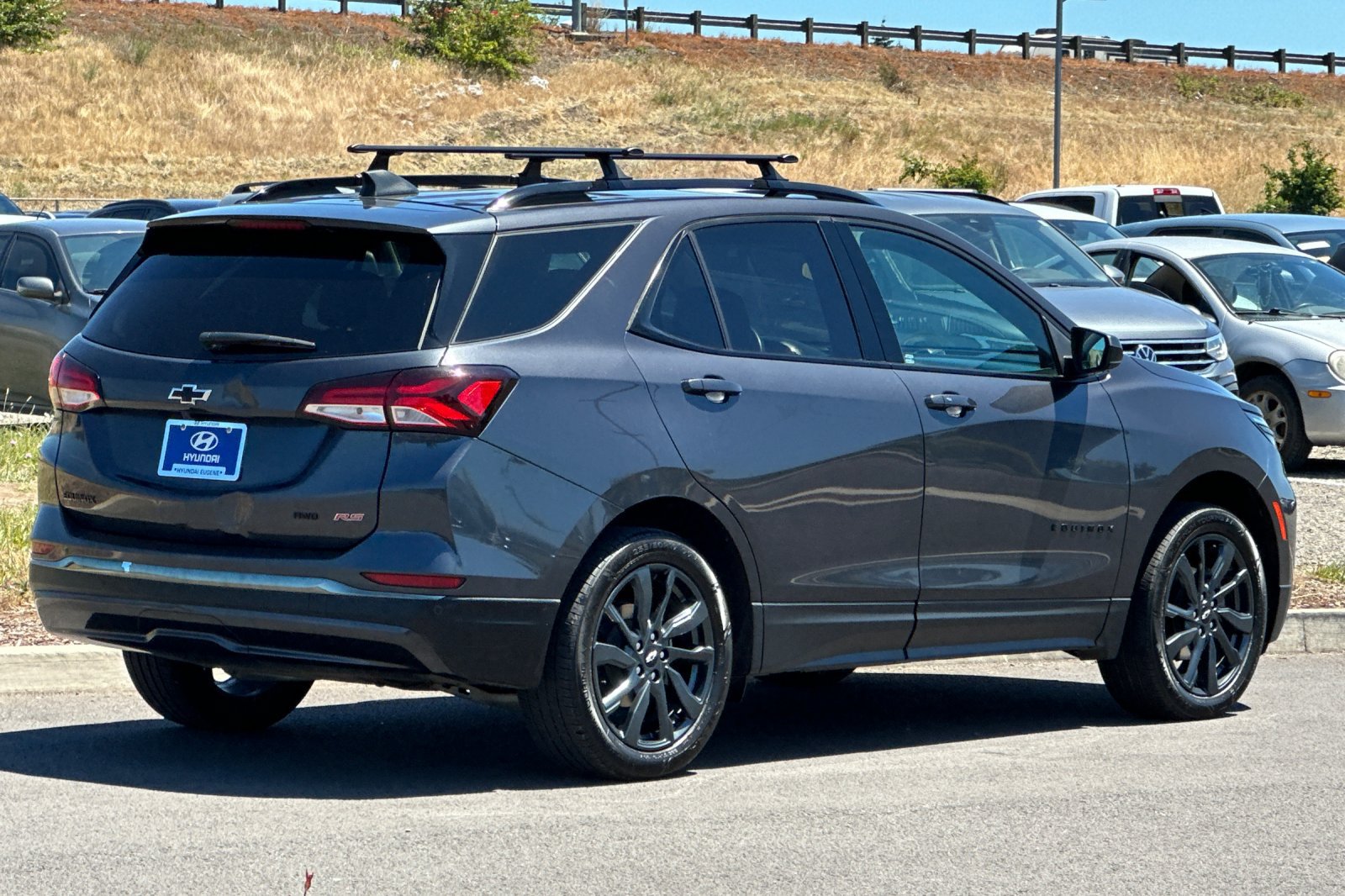 Used 2023 Chevrolet Equinox RS AWD/4WD image 3