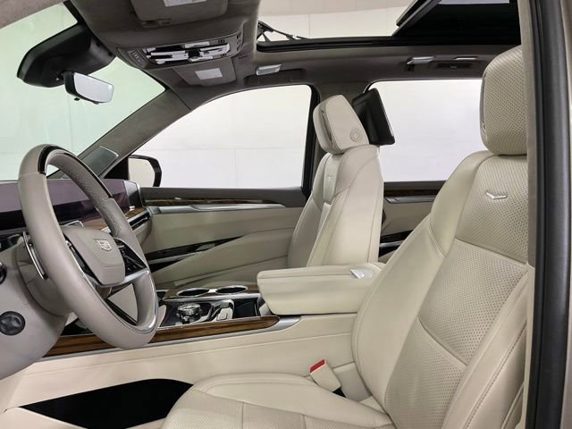 Certified 2025 Cadillac Escalade ESV Sport Platinum image 27