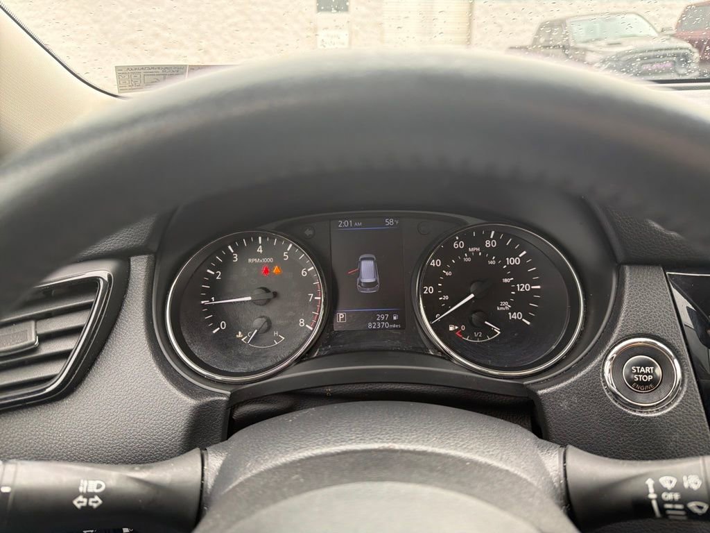 Used 2019 Nissan Rogue SV image 16