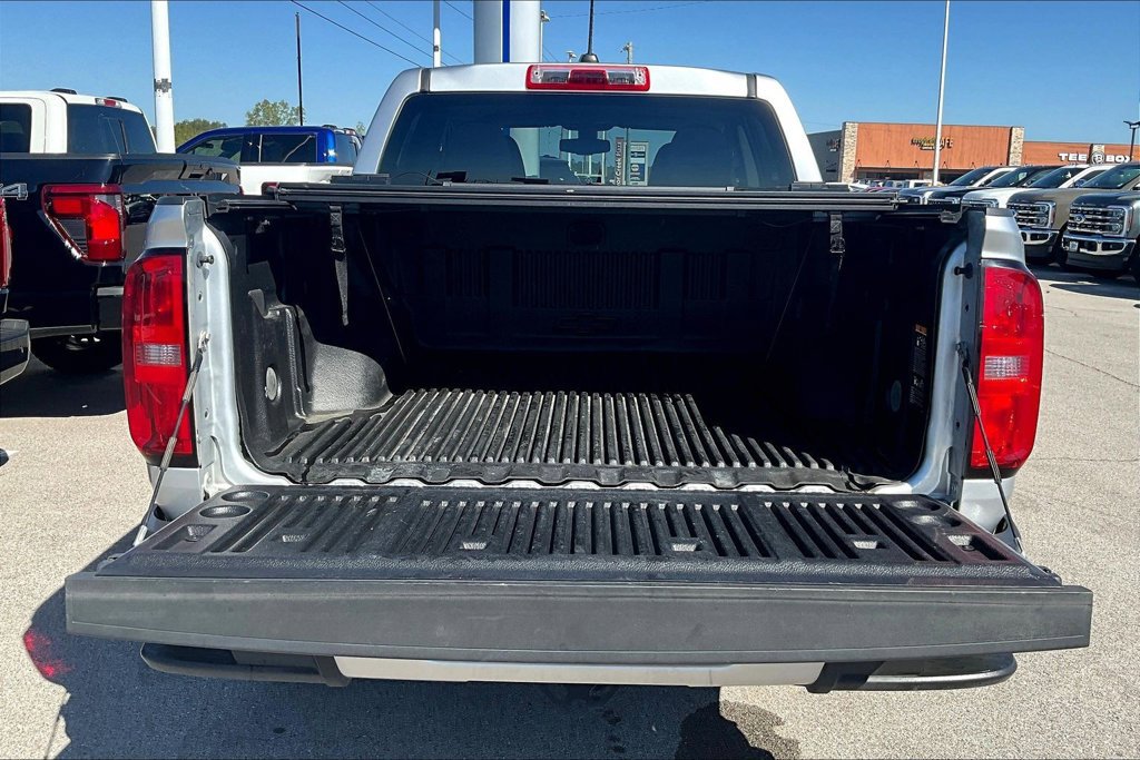 Used 2017 Chevrolet Colorado LT RWD image 30