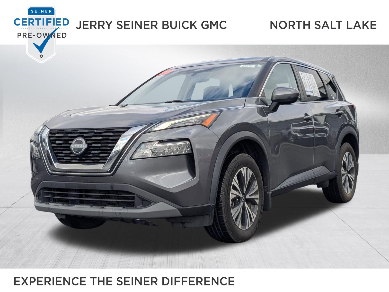 Used 2022 Nissan Rogue SV image 1