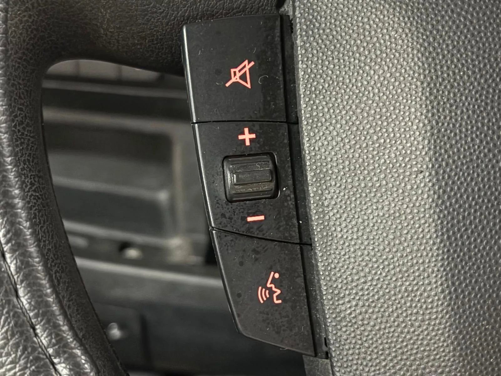 Used 2015 RAM ProMaster 1500 w/ Interior Convenience Group FWD image 28