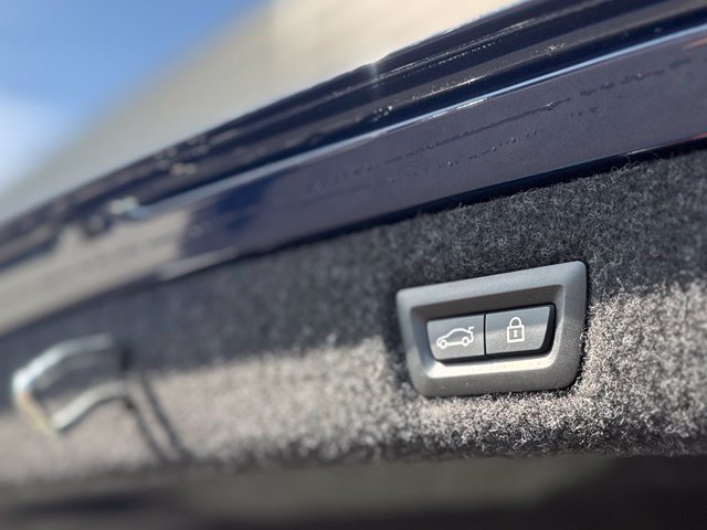 Used 2019 BMW 530i xDrive AWD/4WD image 35