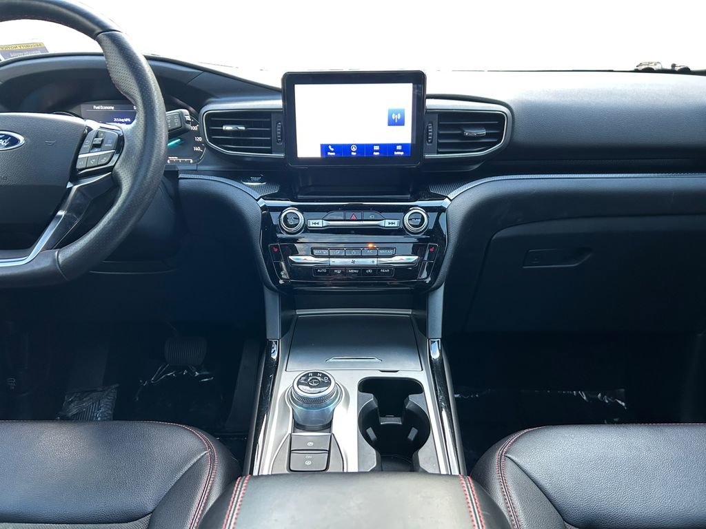 Used 2023 Ford Explorer ST-Line image 12