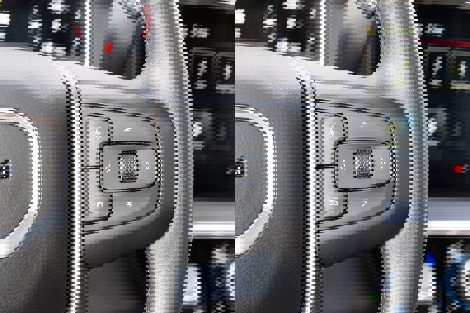 Used 2024 GMC Sierra 2500 Denali Ultimate w/ Max Trailering Package image 8