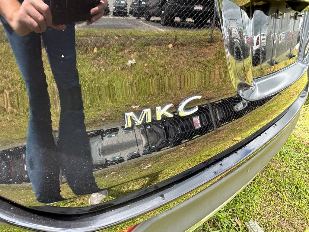 Used 2019 Lincoln MKC Reserve w/ MKC Technology Package FWD image 12