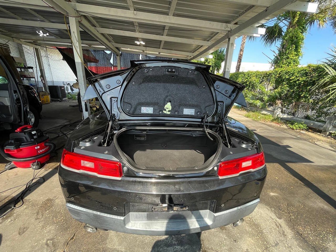 Used 2014 Chevrolet Camaro LT RWD image 8