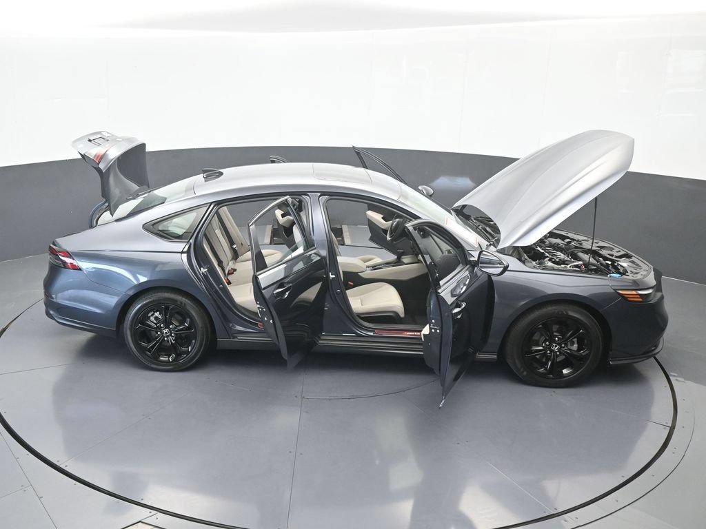 Used 2025 Honda Accord SE image 68