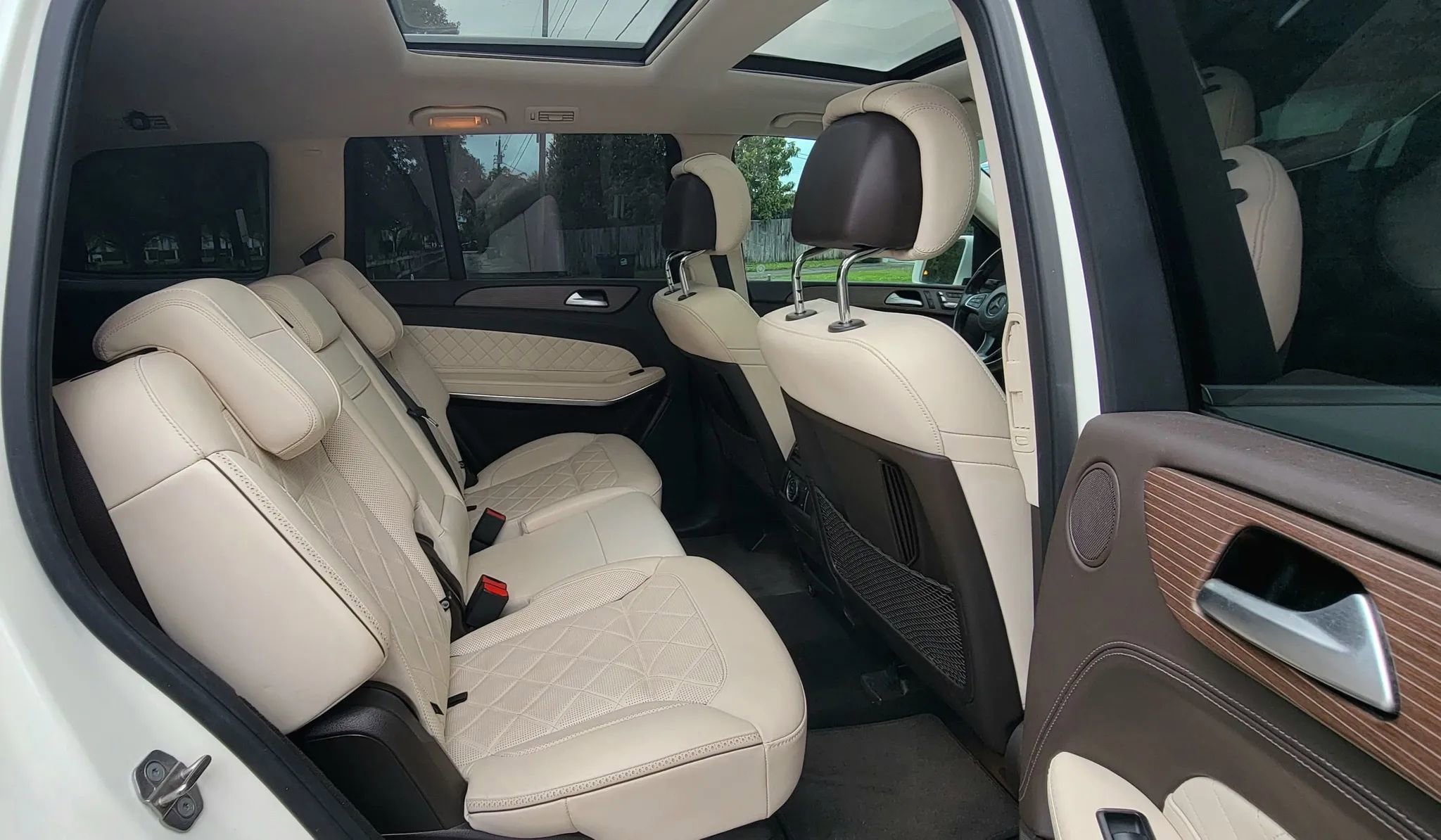 Used 2018 Mercedes-Benz GLS 550 4MATIC w/ Grand Edition Package image 8