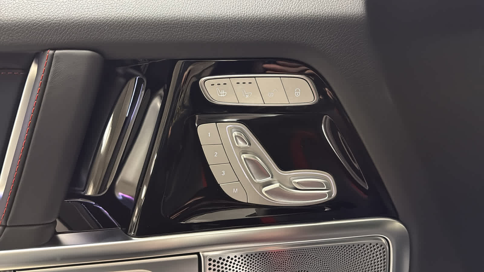 New 2026 Mercedes-Benz G 550 image 15