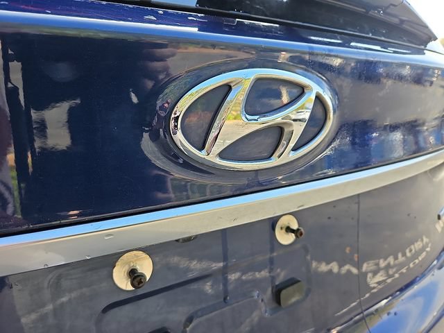 Used 2020 Hyundai Santa Fe SEL w/ Convenience + Premium Package AWD/4WD image 33