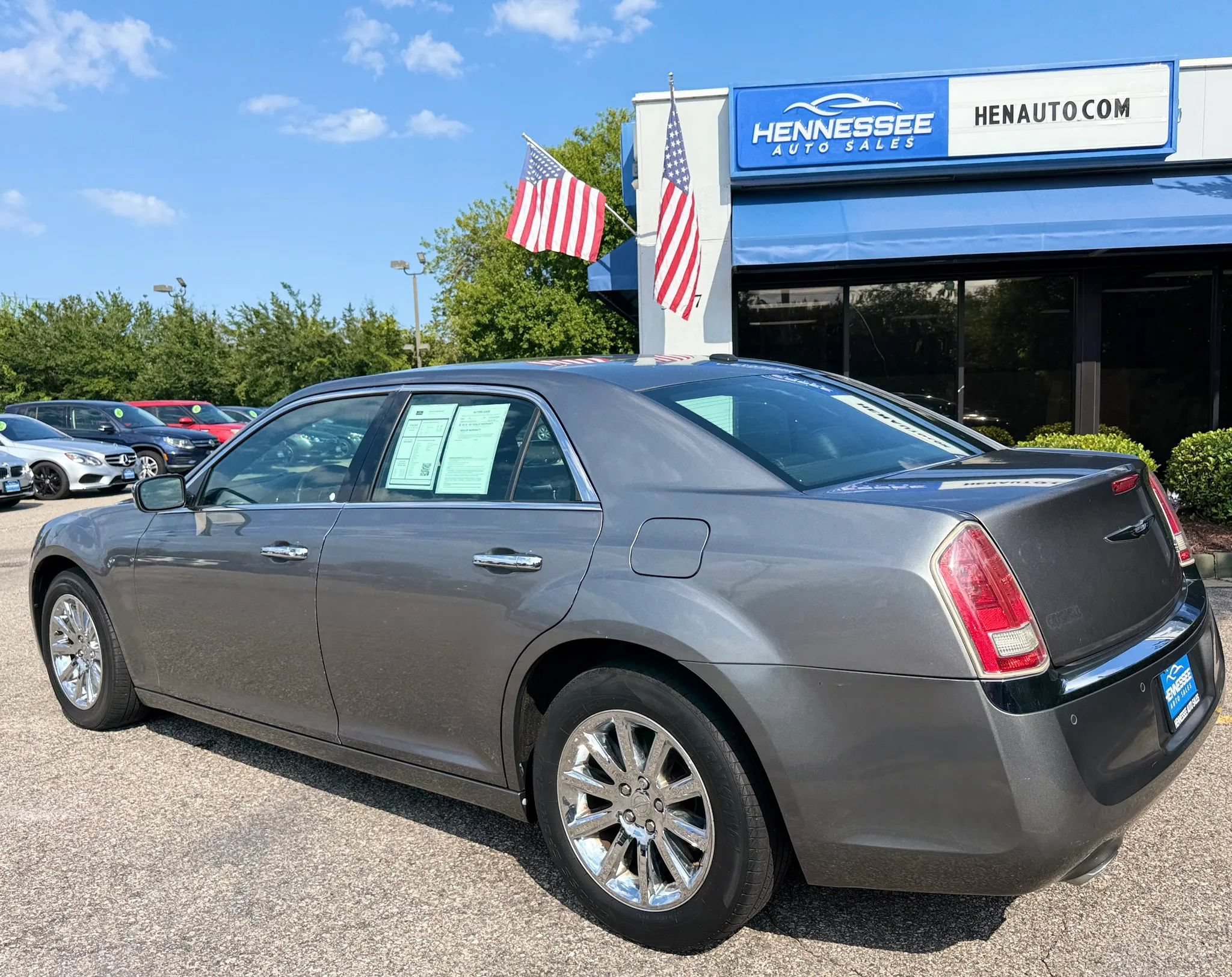 Used 2011 Chrysler 300 Limited RWD image 9