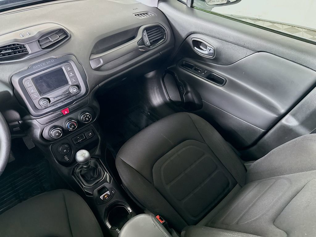 Used 2017 Jeep Renegade Altitude image 24