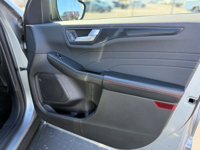 Used 2024 Ford Escape ST-Line image 20