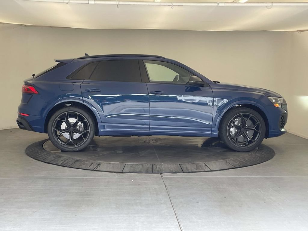 New 2027 Audi RS Q8 performance AWD/4WD image 8