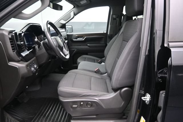 Used 2023 Chevrolet Silverado 1500 LT AWD/4WD image 21