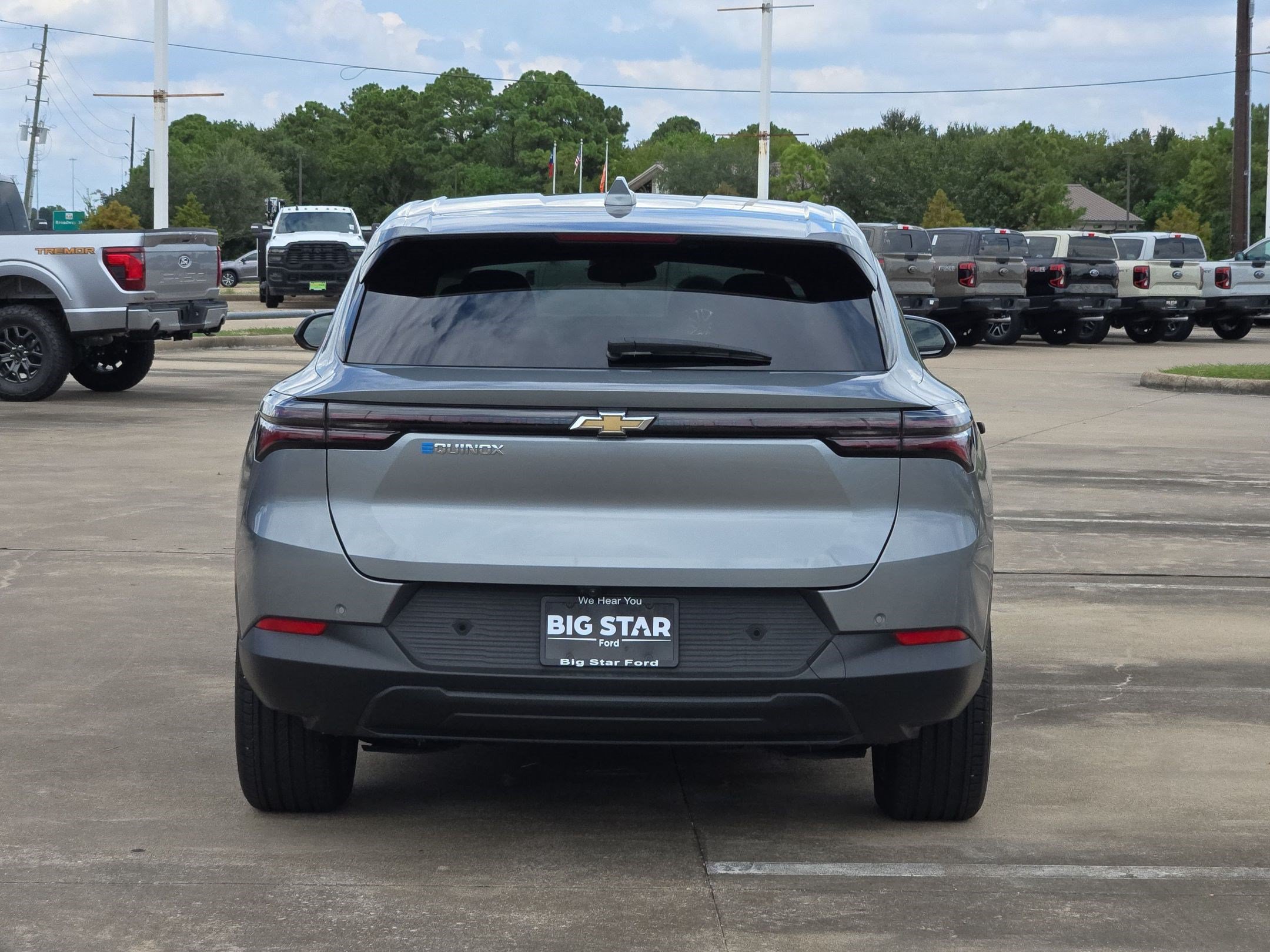 Used 2026 Chevrolet Equinox EV LT FWD image 6
