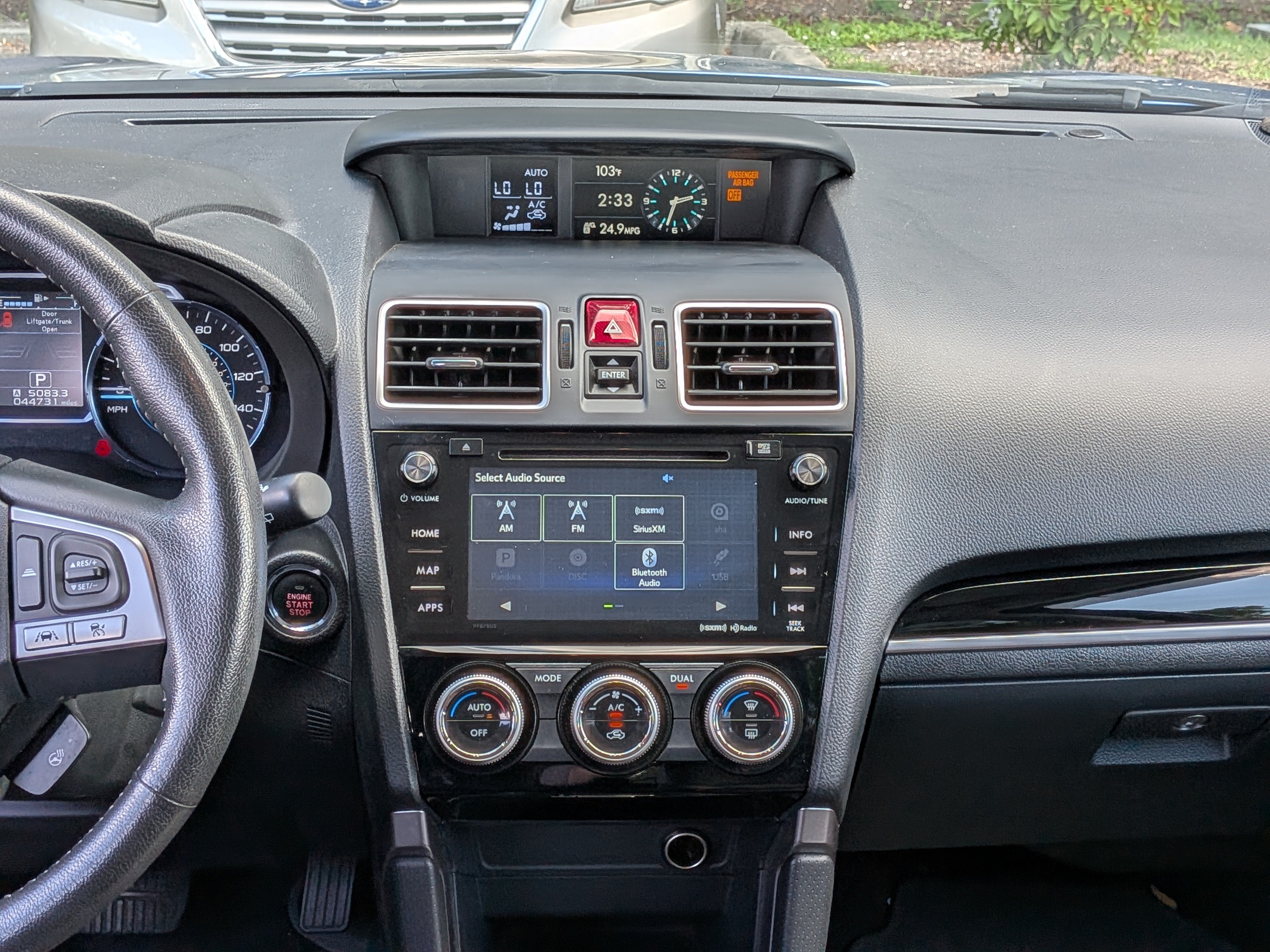 Used 2017 Subaru Forester 2.5i Touring AWD/4WD image 19