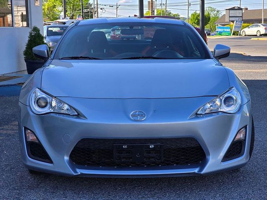 Used 2015 Scion FR-S image 3