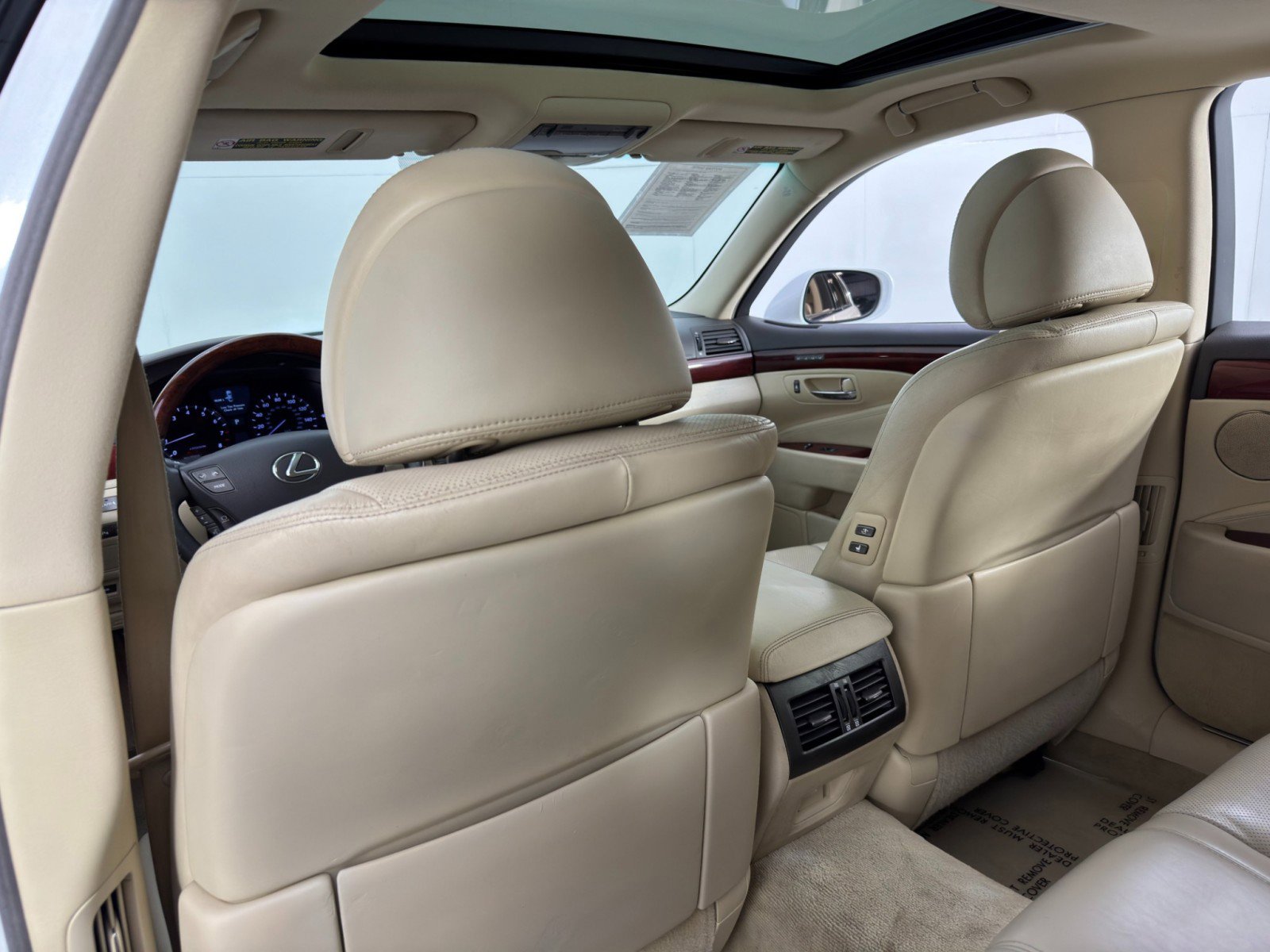 Used 2012 Lexus LS 460 w/ Comfort Pkg image 34