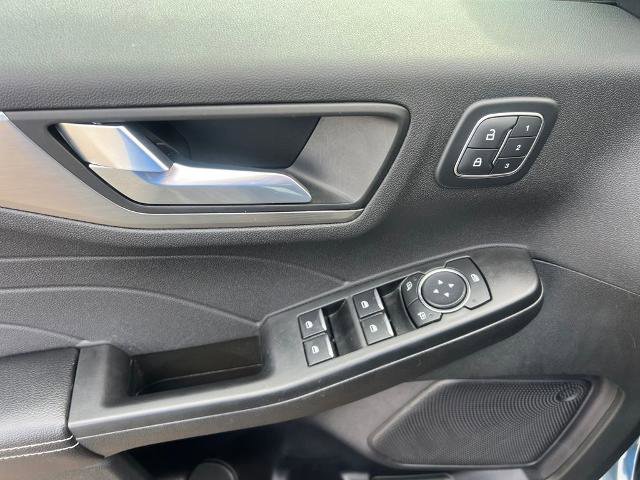 Certified 2022 Ford Escape Titanium w/ Class II Trailer Tow Package image 13