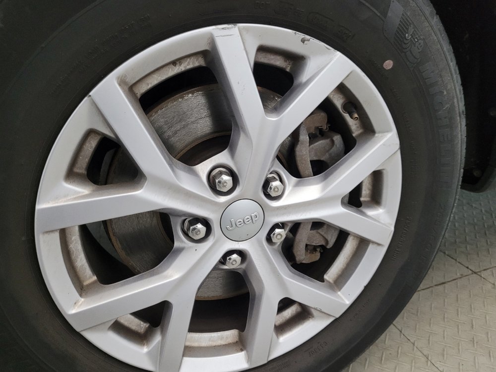 Used 2021 Jeep Grand Cherokee L Limited image 31