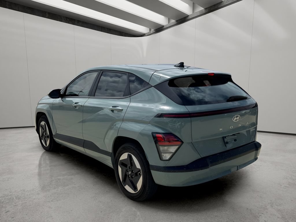 Used 2024 Hyundai Kona SE FWD image 3