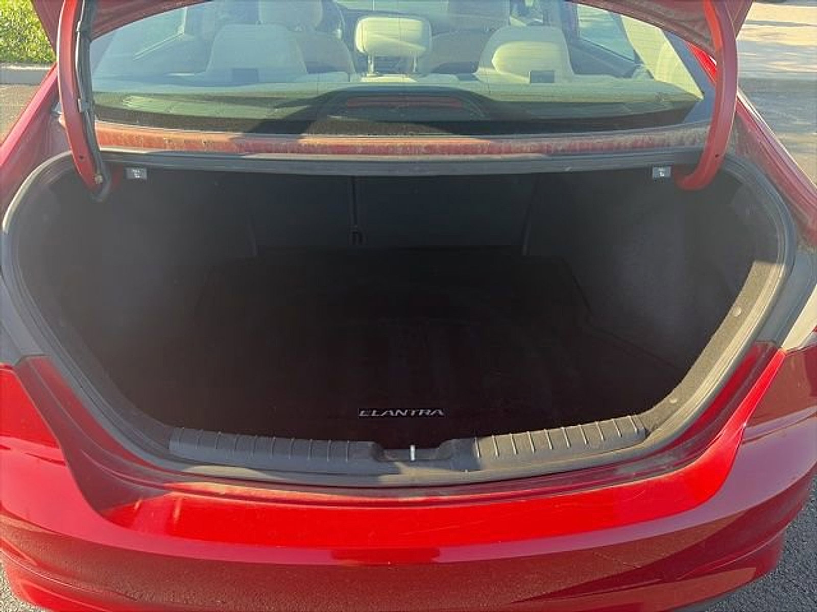 Used 2017 Hyundai Elantra SE FWD image 18