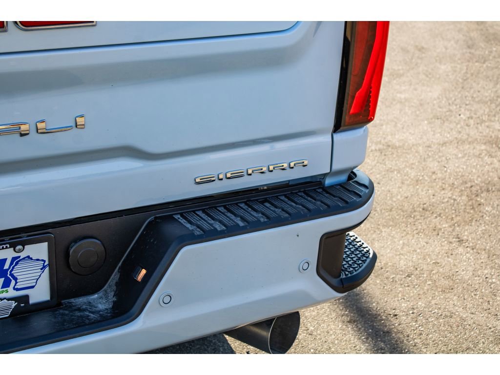 New 2026 GMC Sierra 2500 Denali w/ Denali Reserve Package image 13