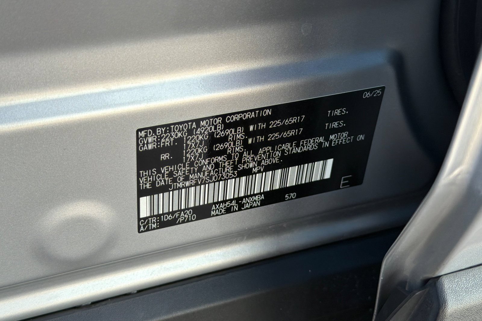 Used 2025 Toyota RAV4 XLE AWD/4WD image 35